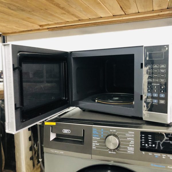 30L Hisense H30MOMMI Digital Touch button microwave Appliance