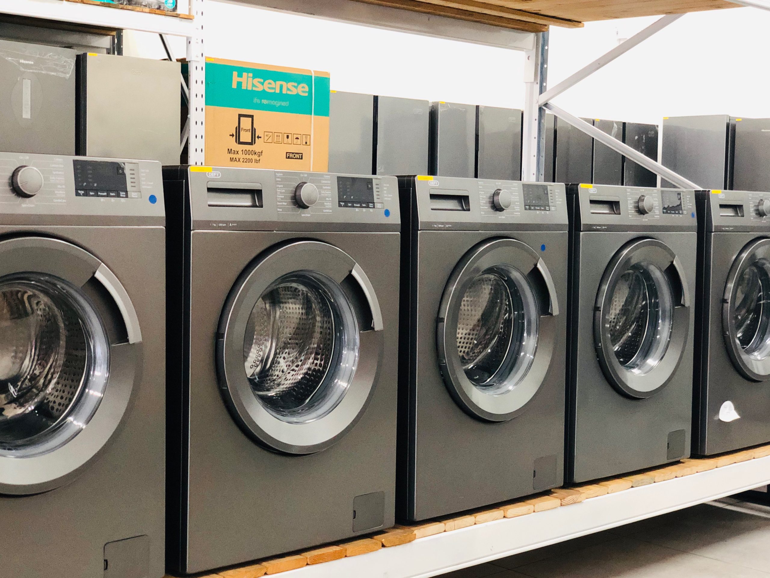 8KG DEFY DAW386 front loader washing machine Appliance & Furniture King