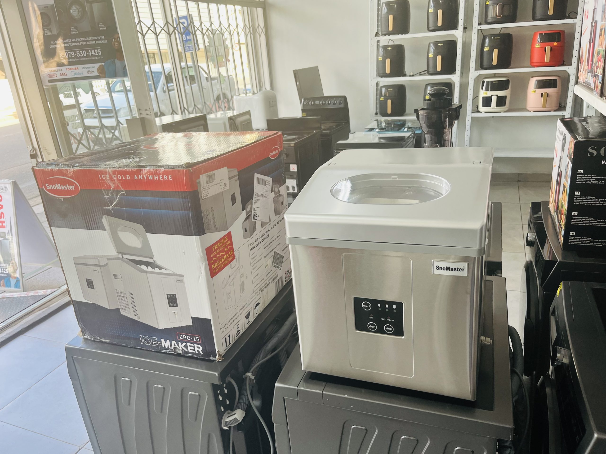 15kg Snowmaster ZBC-15 ice maker - Image 2