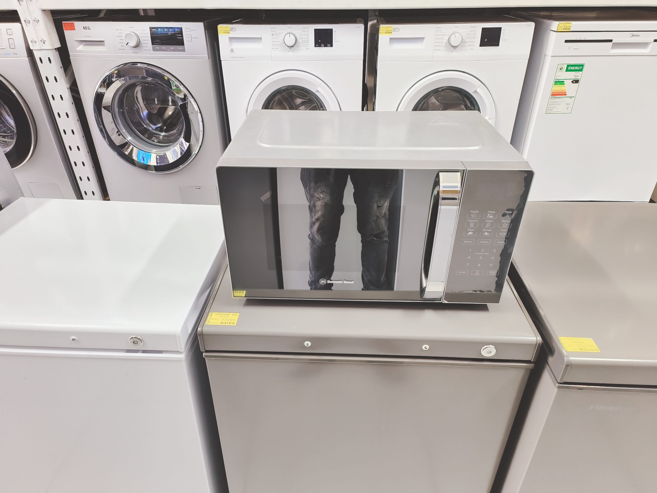 BENNETT READ 20L MICROWAVE BRMIC7